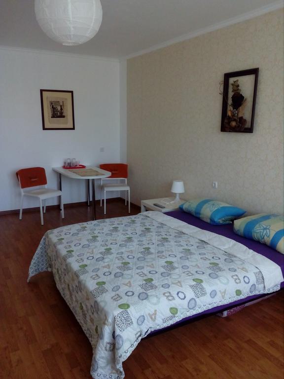 Apartment On Akademika Sakharova Ivano-Frankivsk Exteriör bild